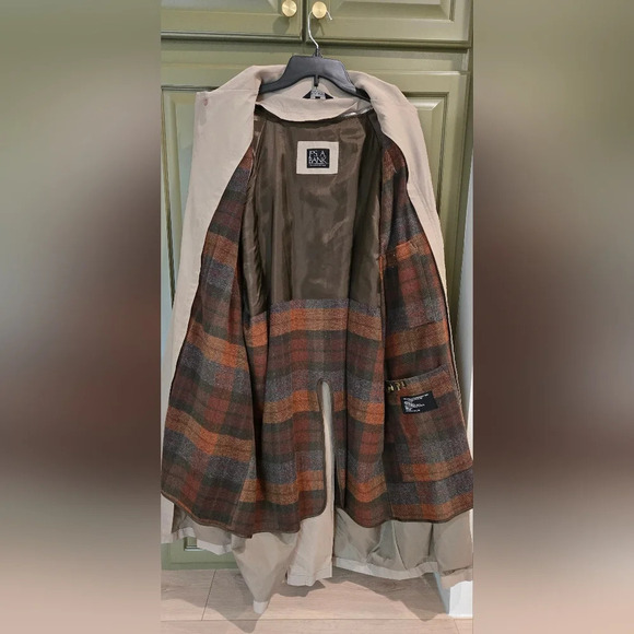 Jos A Bank mens trench coat - Picture 6 of 13